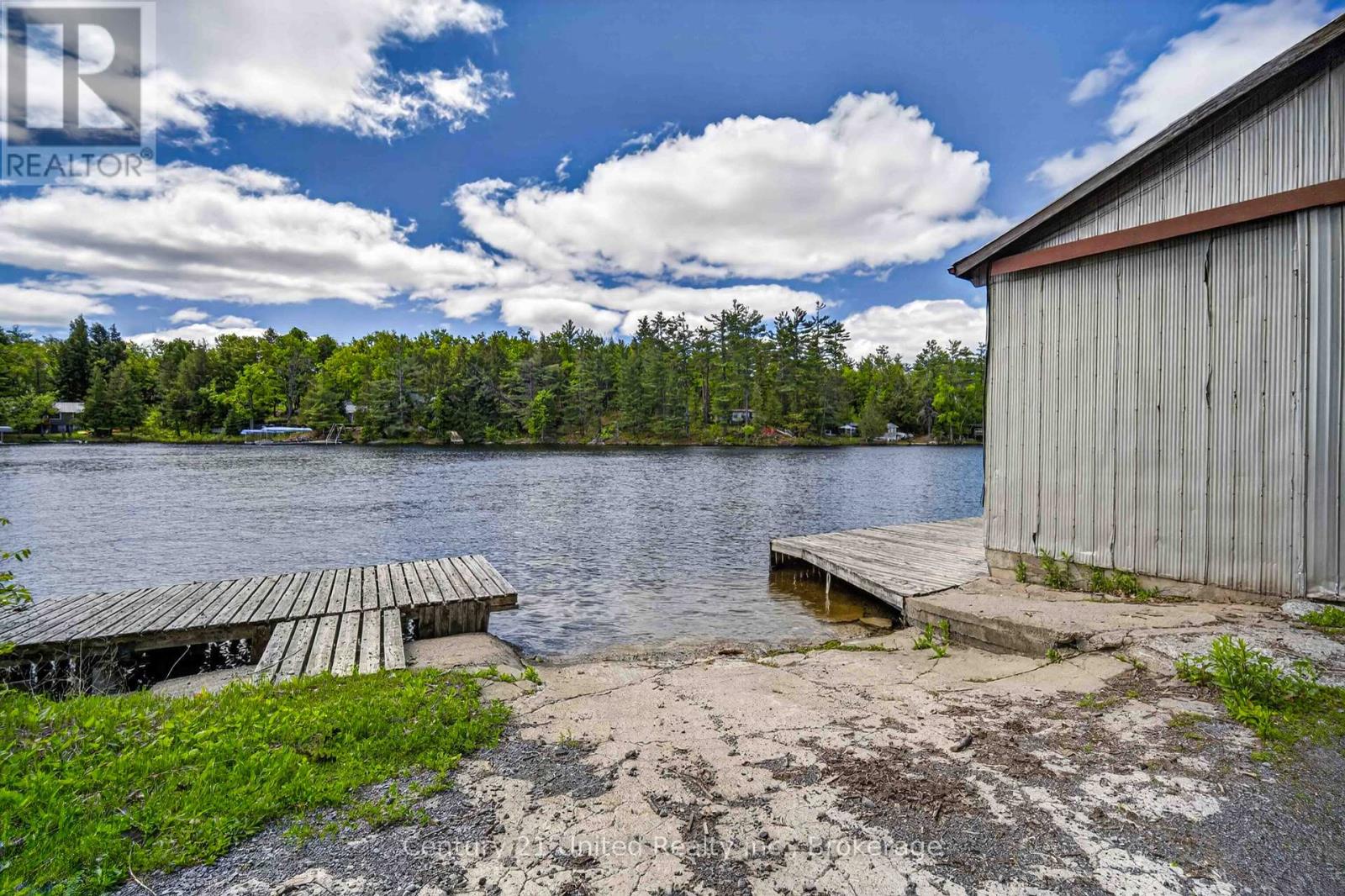 832 Northey's Bay Road Property Photo 23