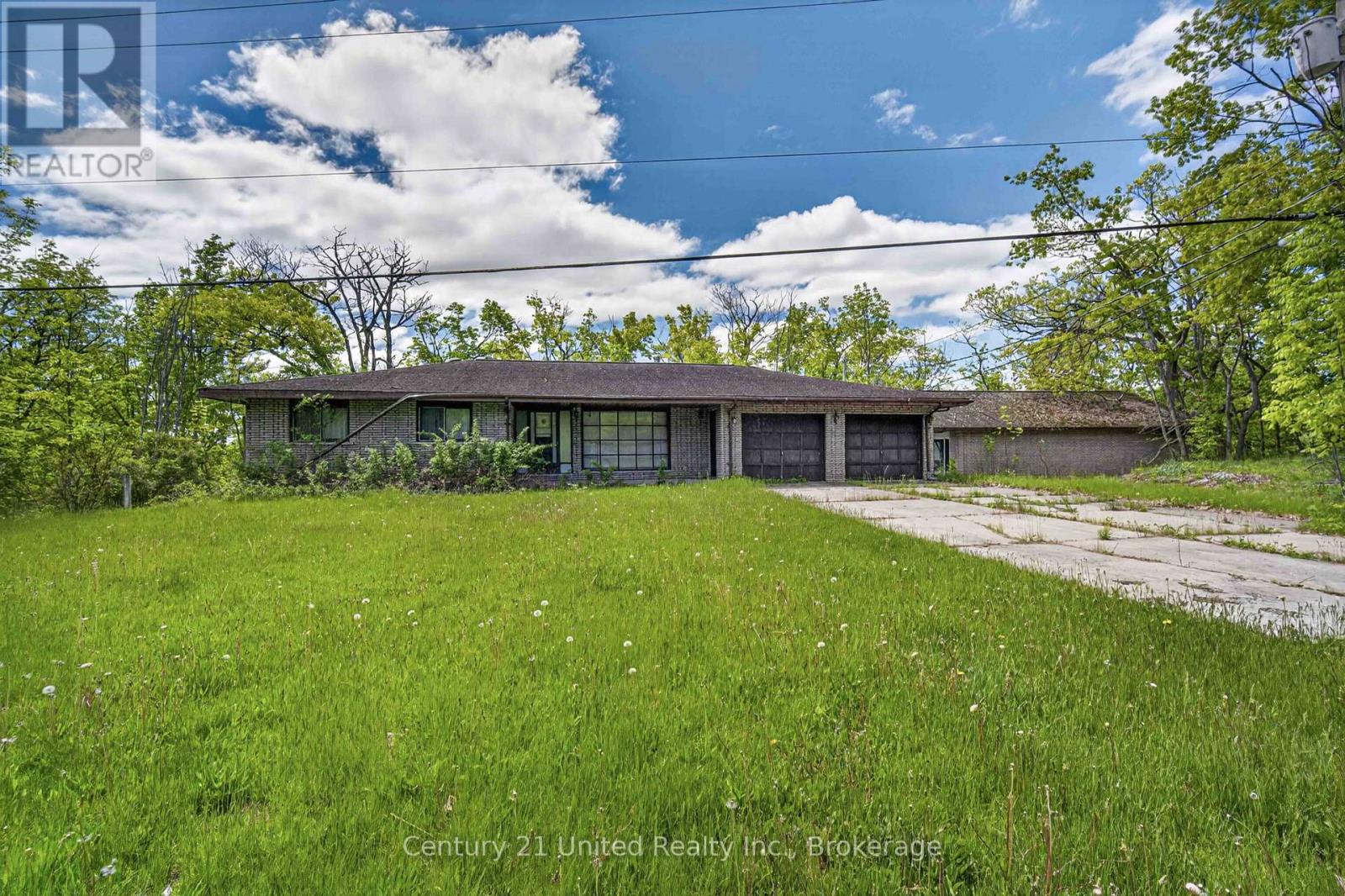 832 Northey's Bay Road Property Photo 45