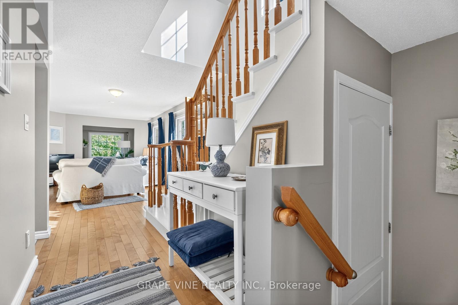 21 Fieldberry Private Property Photo 8