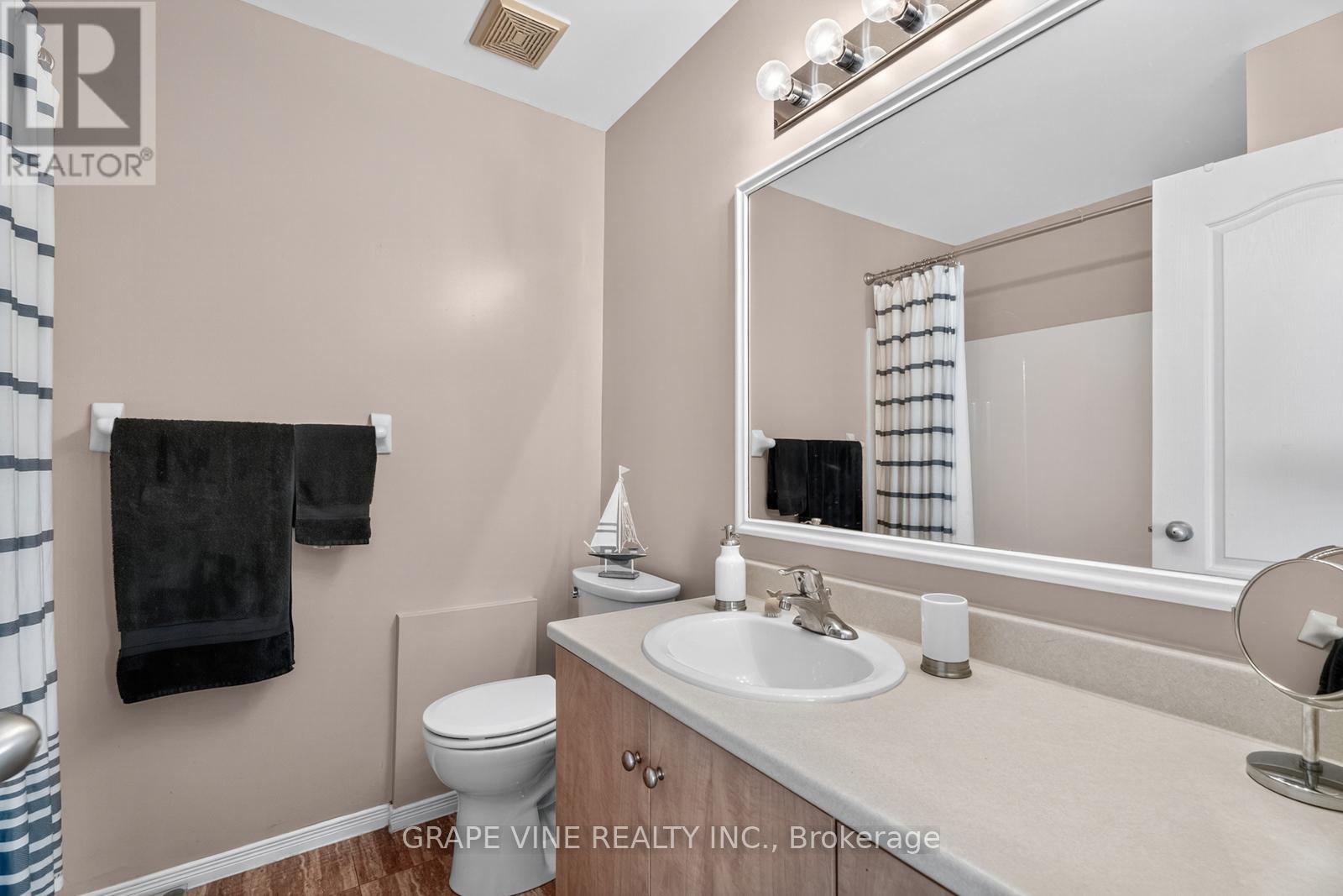 21 Fieldberry Private Property Photo 22