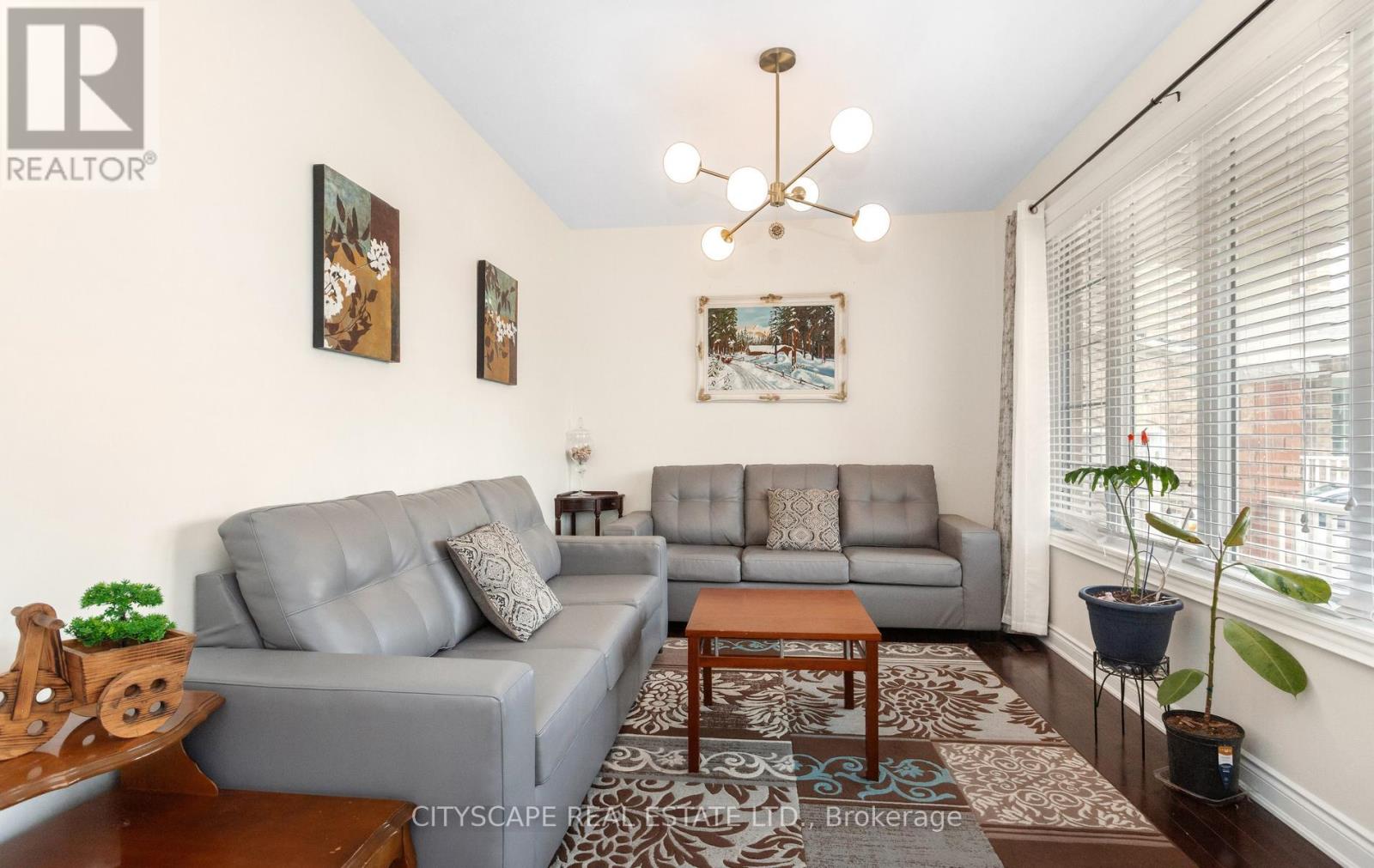 20 Lands Court Property Photo 4