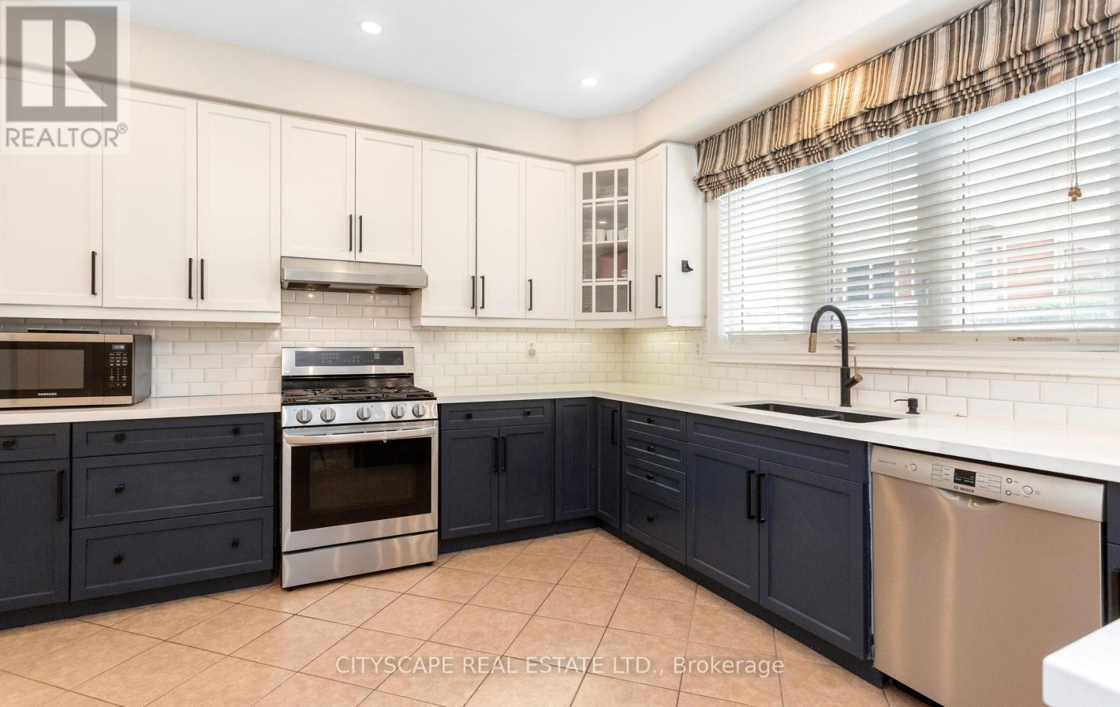 20 Lands Court Property Photo 15