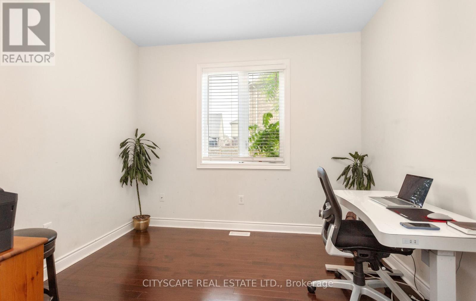 20 Lands Court Property Photo 16