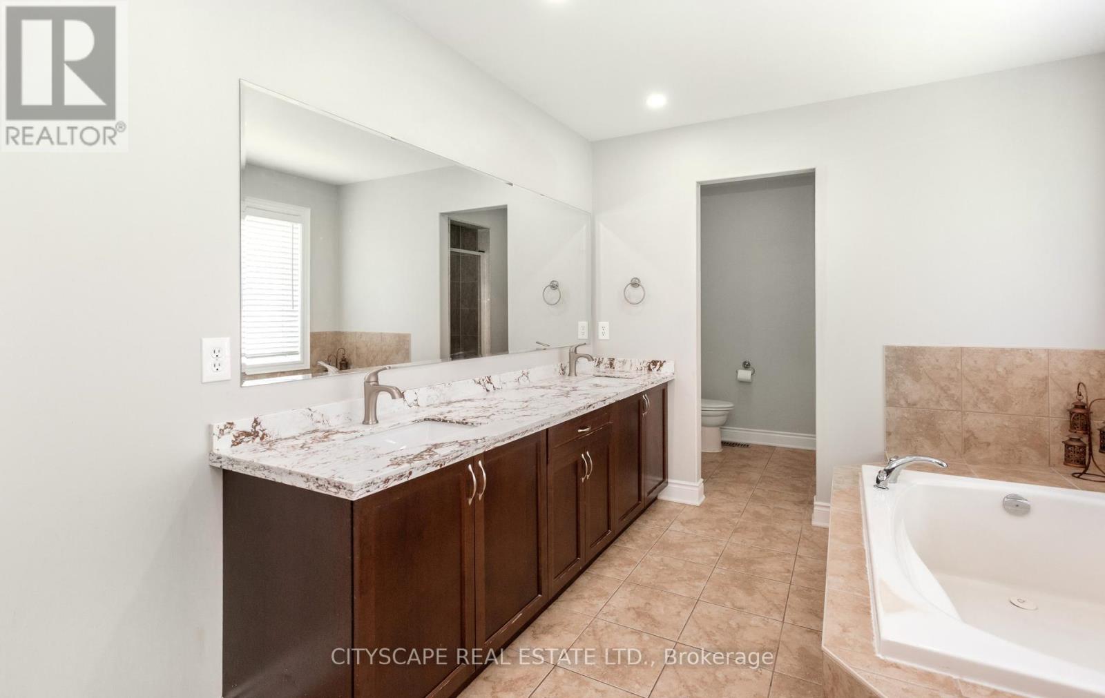 20 Lands Court Property Photo 24