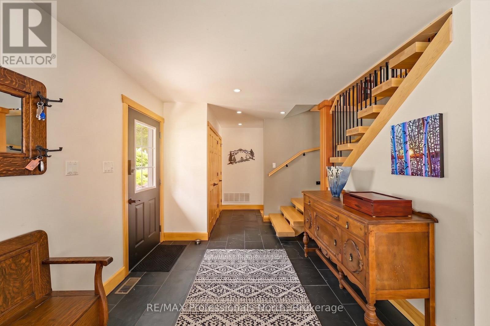 1015 Bluestone Lane Property Photo 16