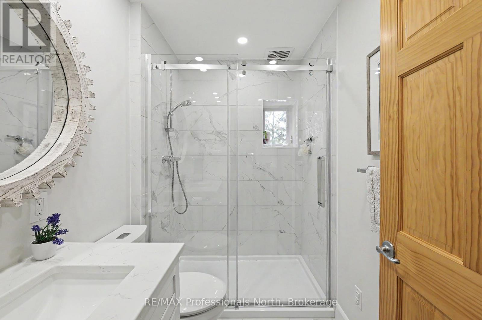 1015 Bluestone Lane Property Photo 33