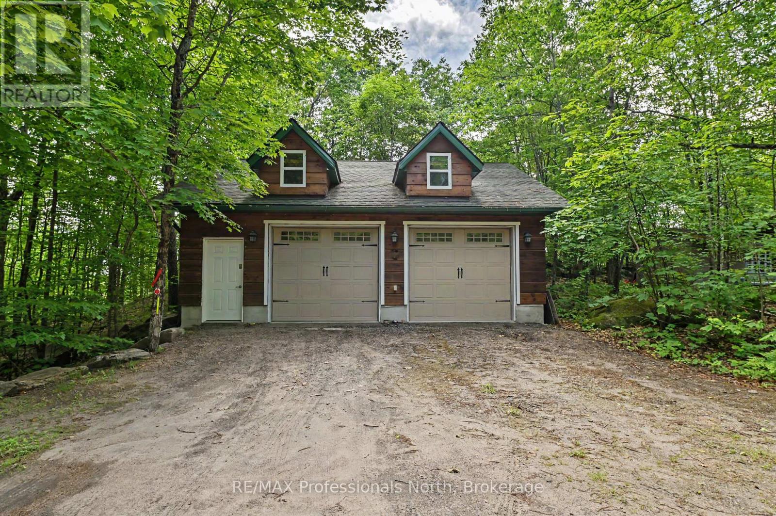 1015 Bluestone Lane Property Photo 49