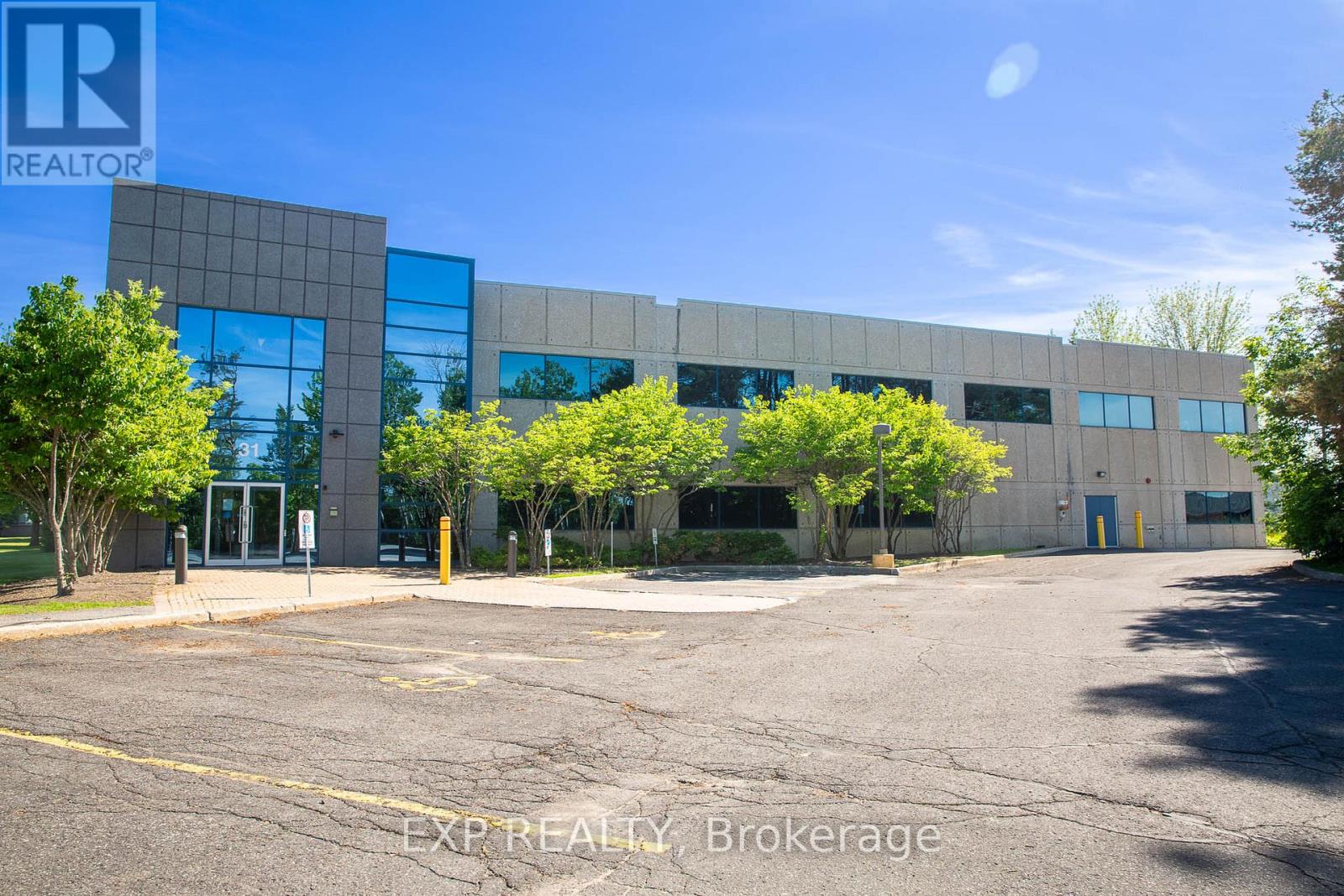 31 Auriga Drive Property Photo 2