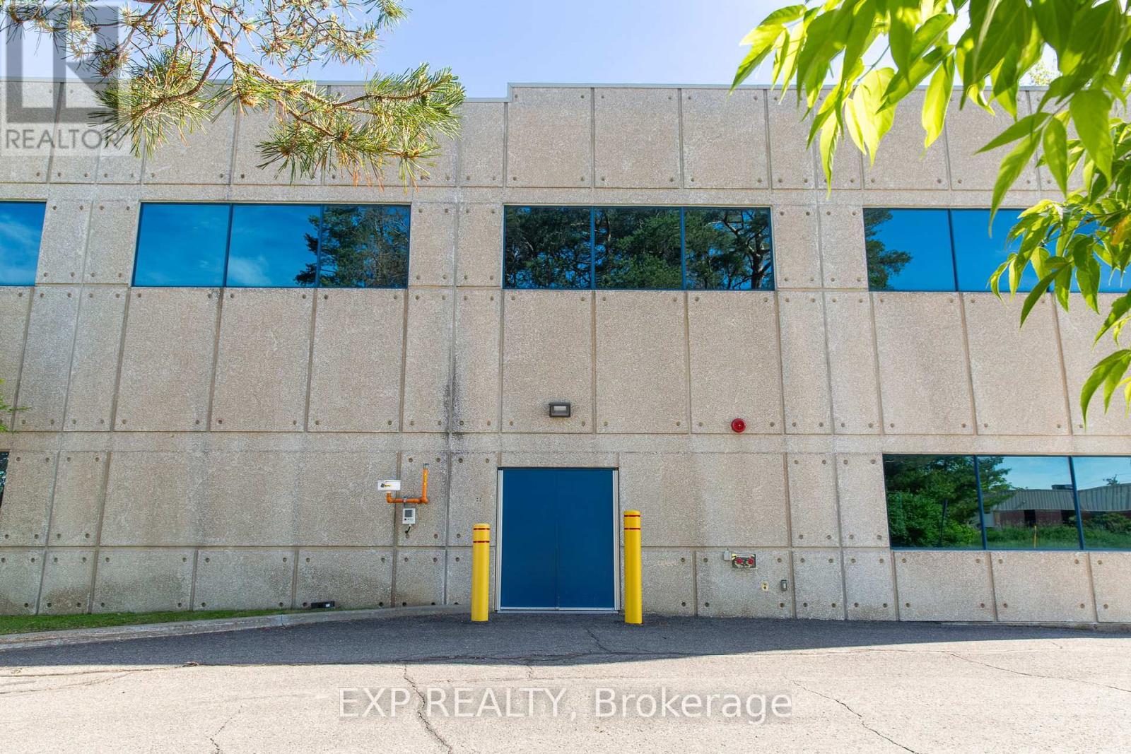 31 Auriga Drive Property Photo 7