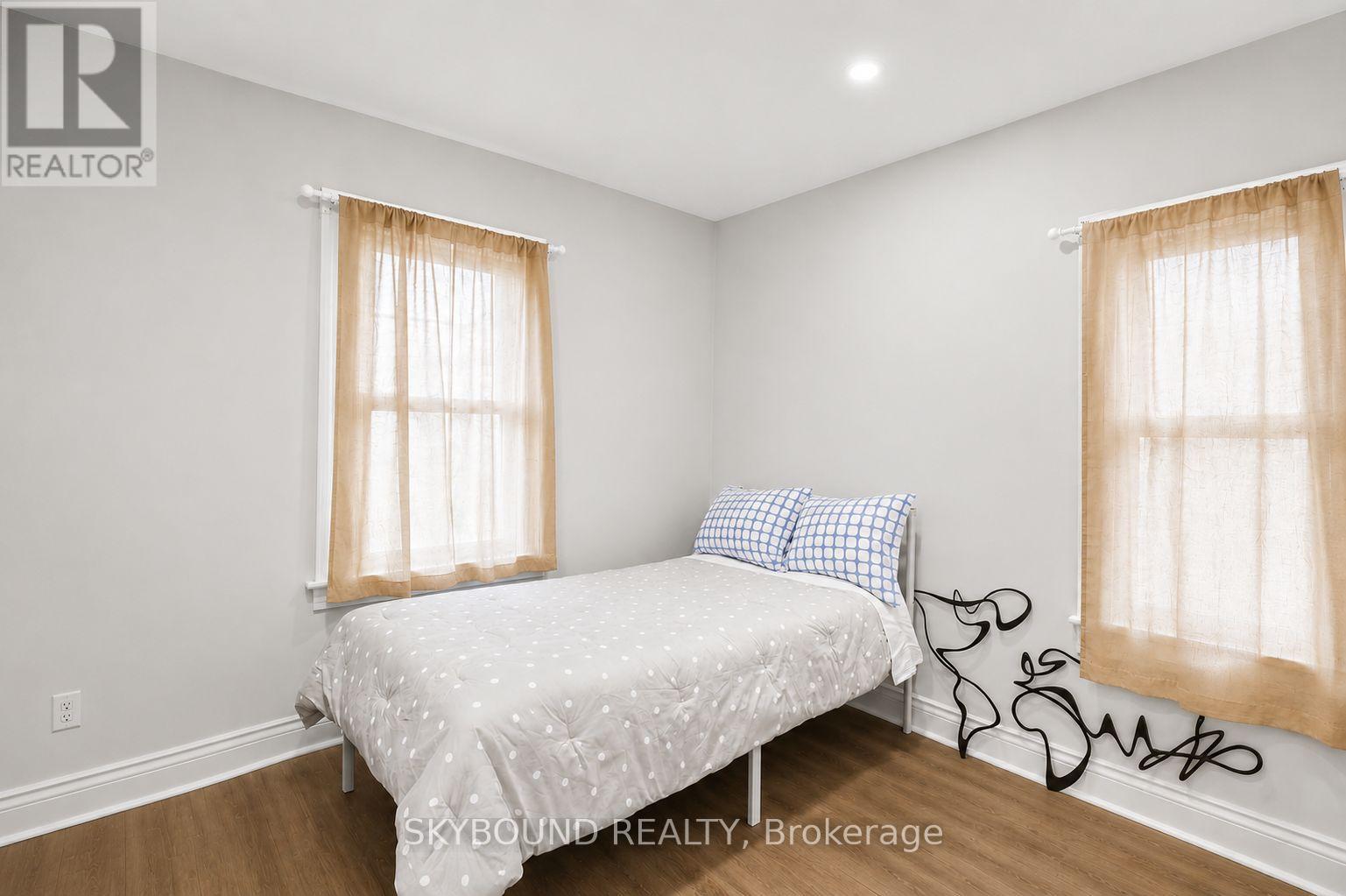 1723 Langlois Avenue Property Photo 10