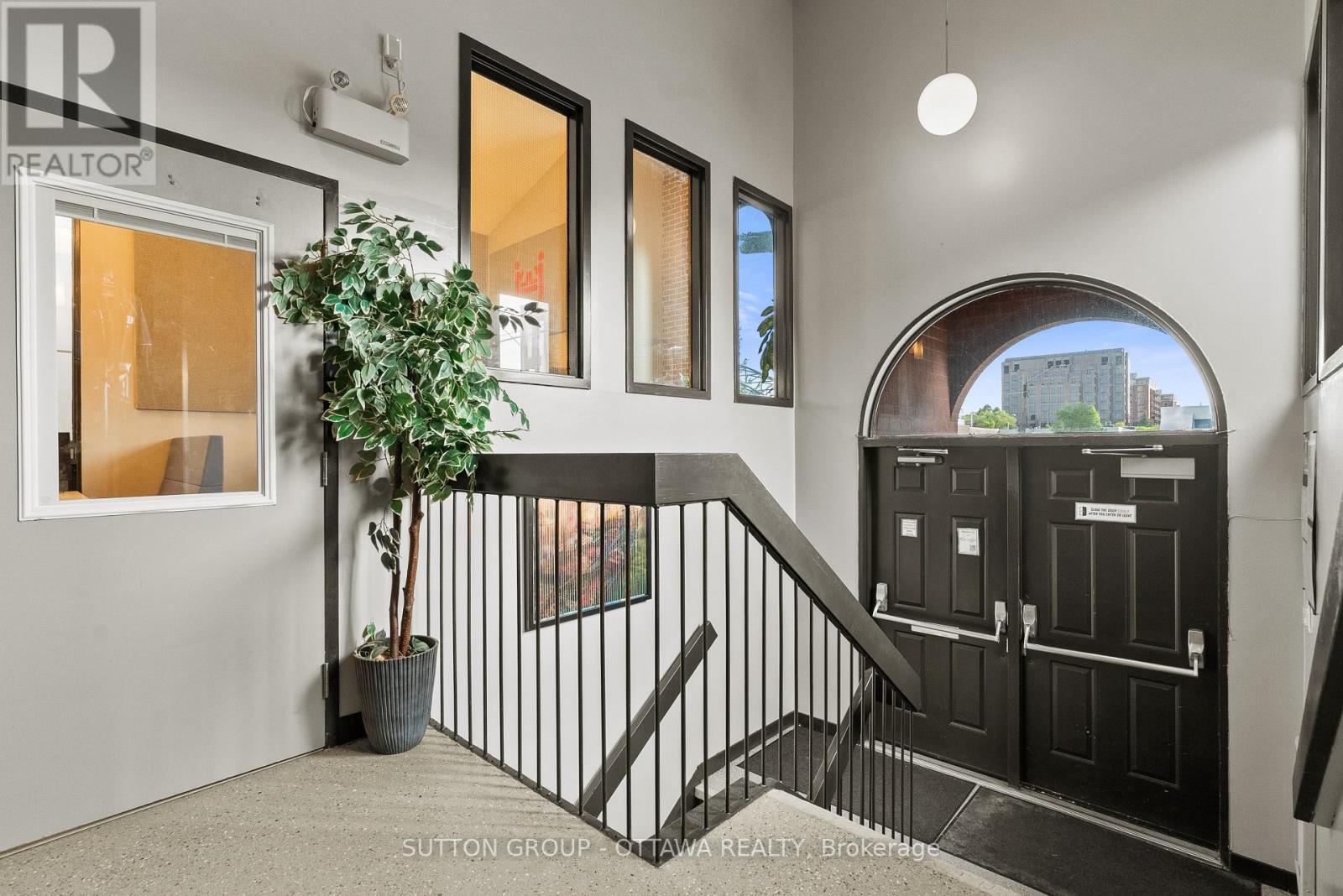 499 Preston Street Property Photo 7
