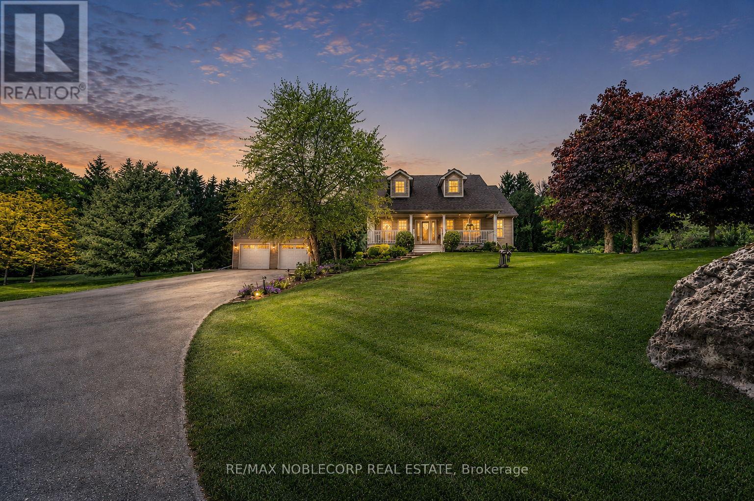 793073 3rd Line Property Photo 1