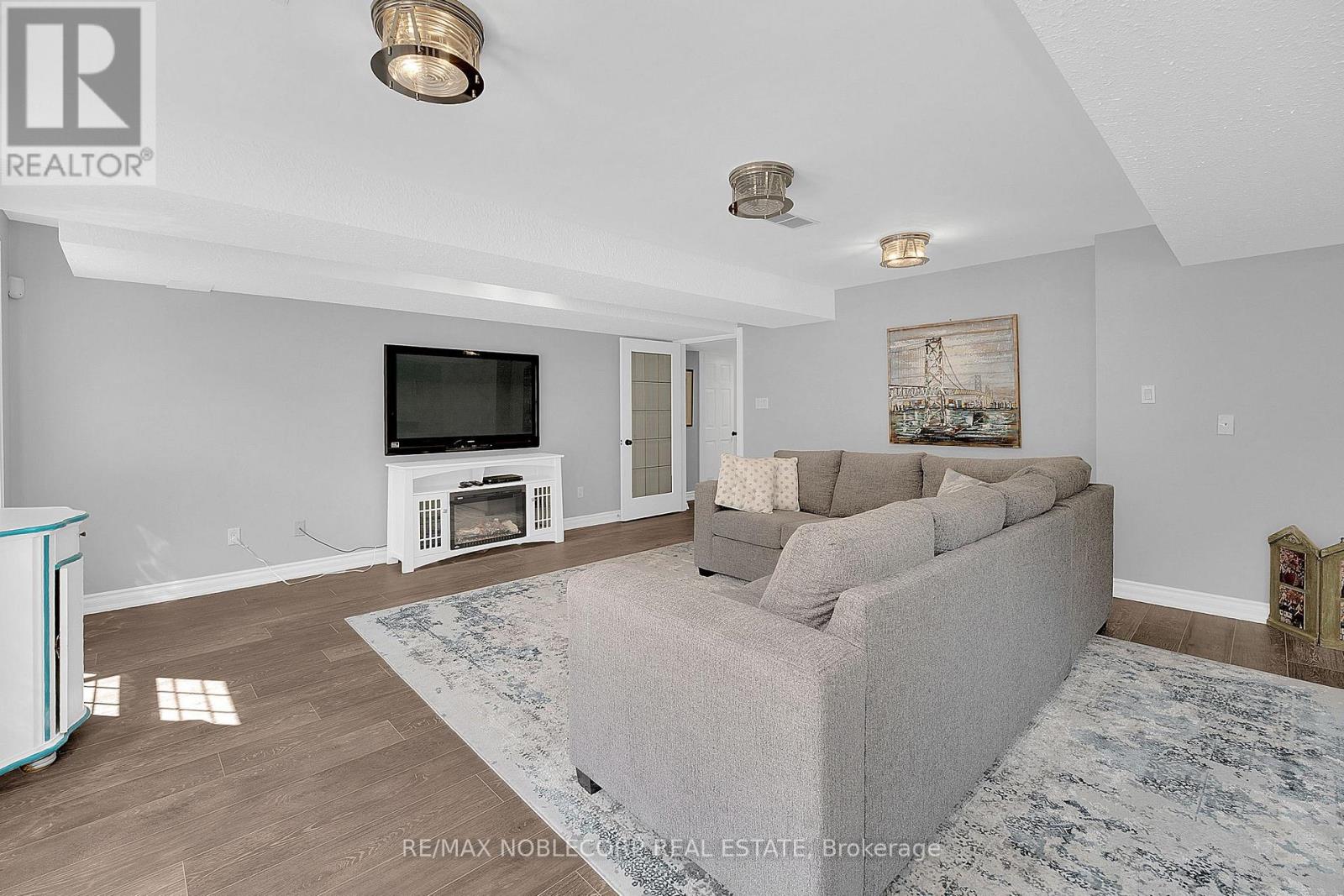 793073 3rd Line Property Photo 39