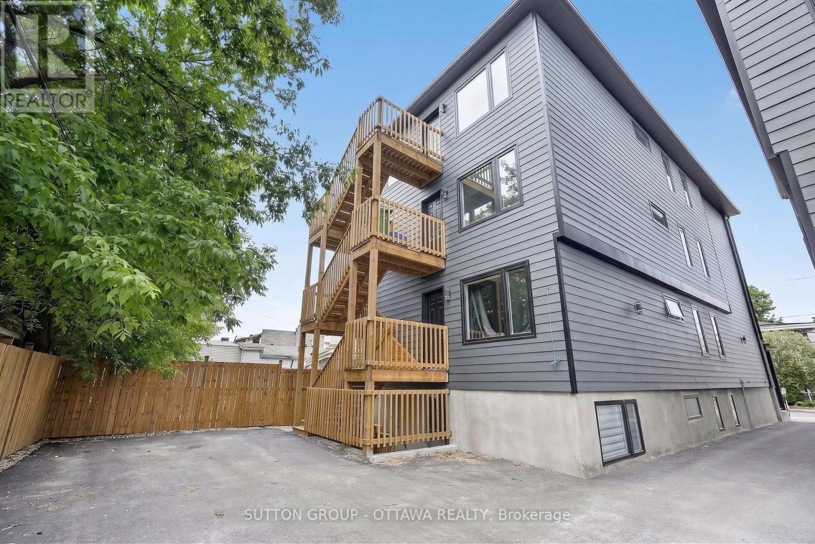 340 Shakespeare Street Property Photo 3
