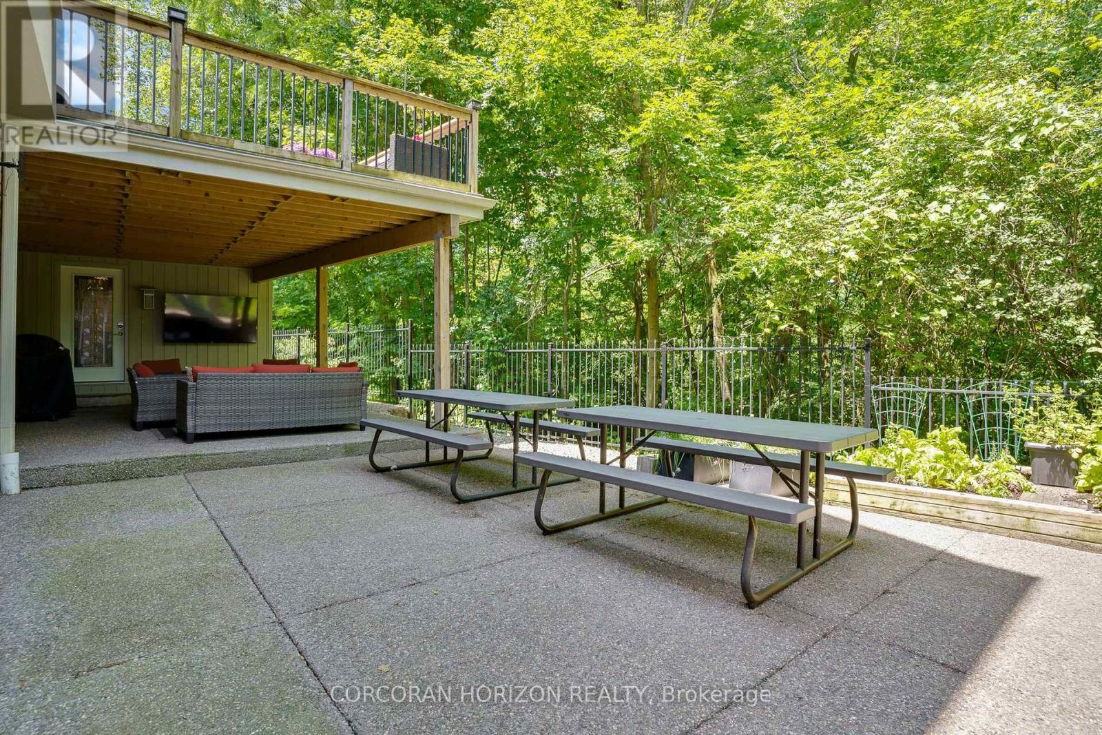 8 - 258 Edgewater Crescent Property Photo 47