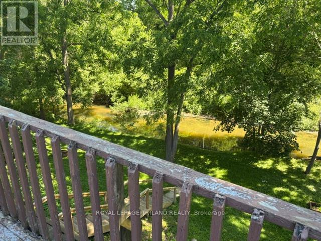 393 Talbot Street E Property Photo 17