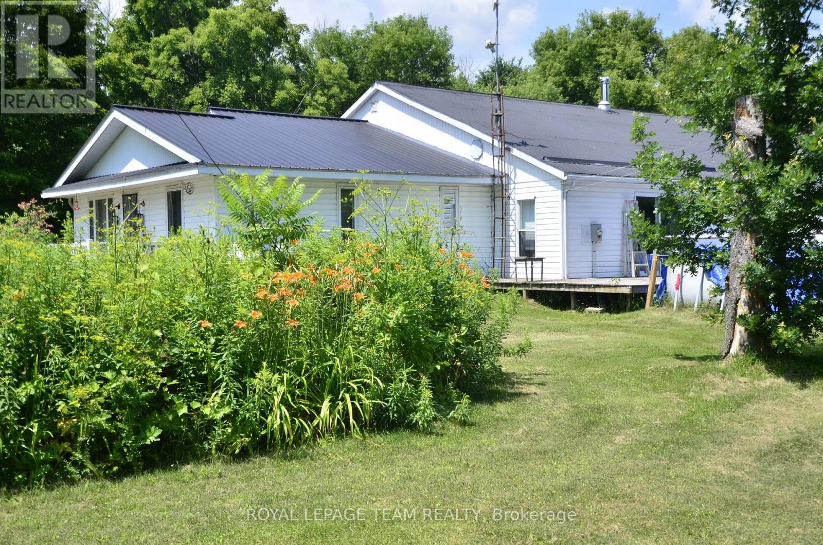 10355 Broken Second Road W Property Photo 5