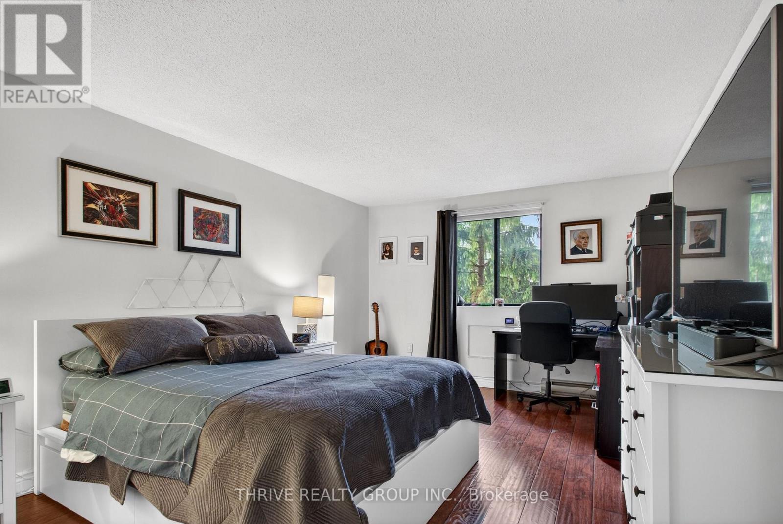 401 - 75 Huxley Street Property Photo 10