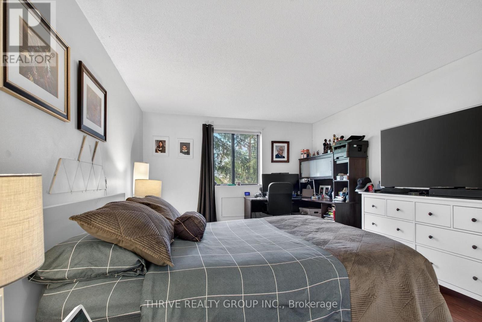 401 - 75 Huxley Street Property Photo 13