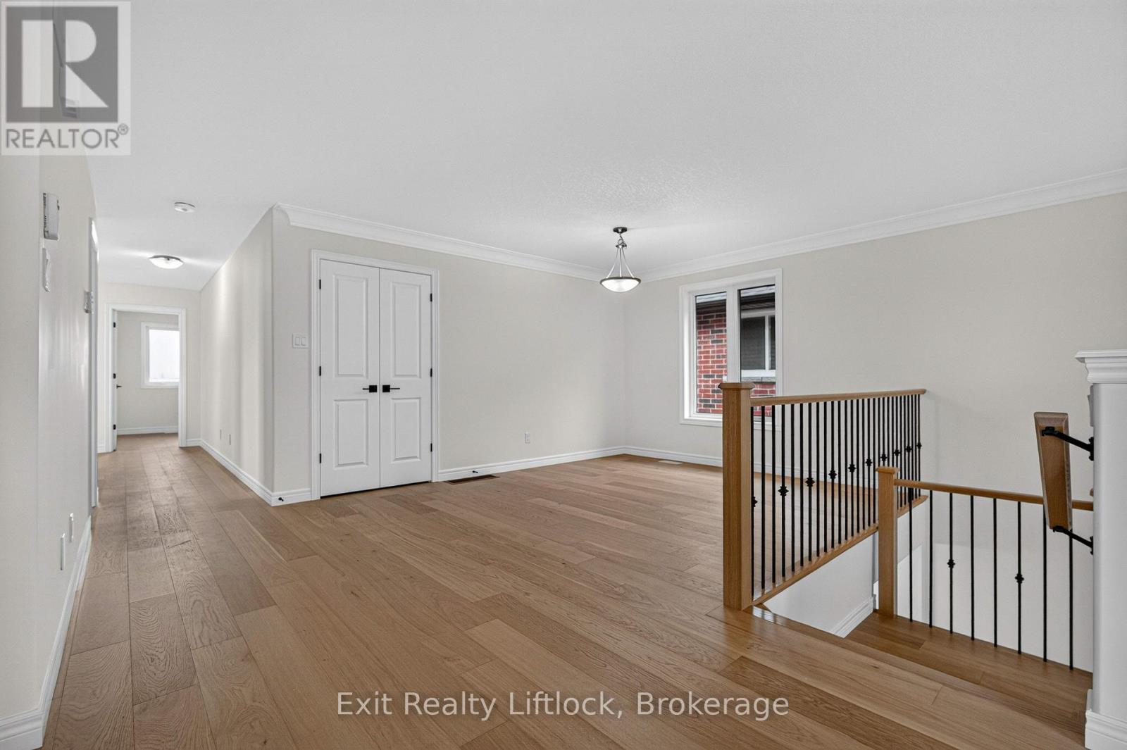 727 Latimer Way Property Photo 14