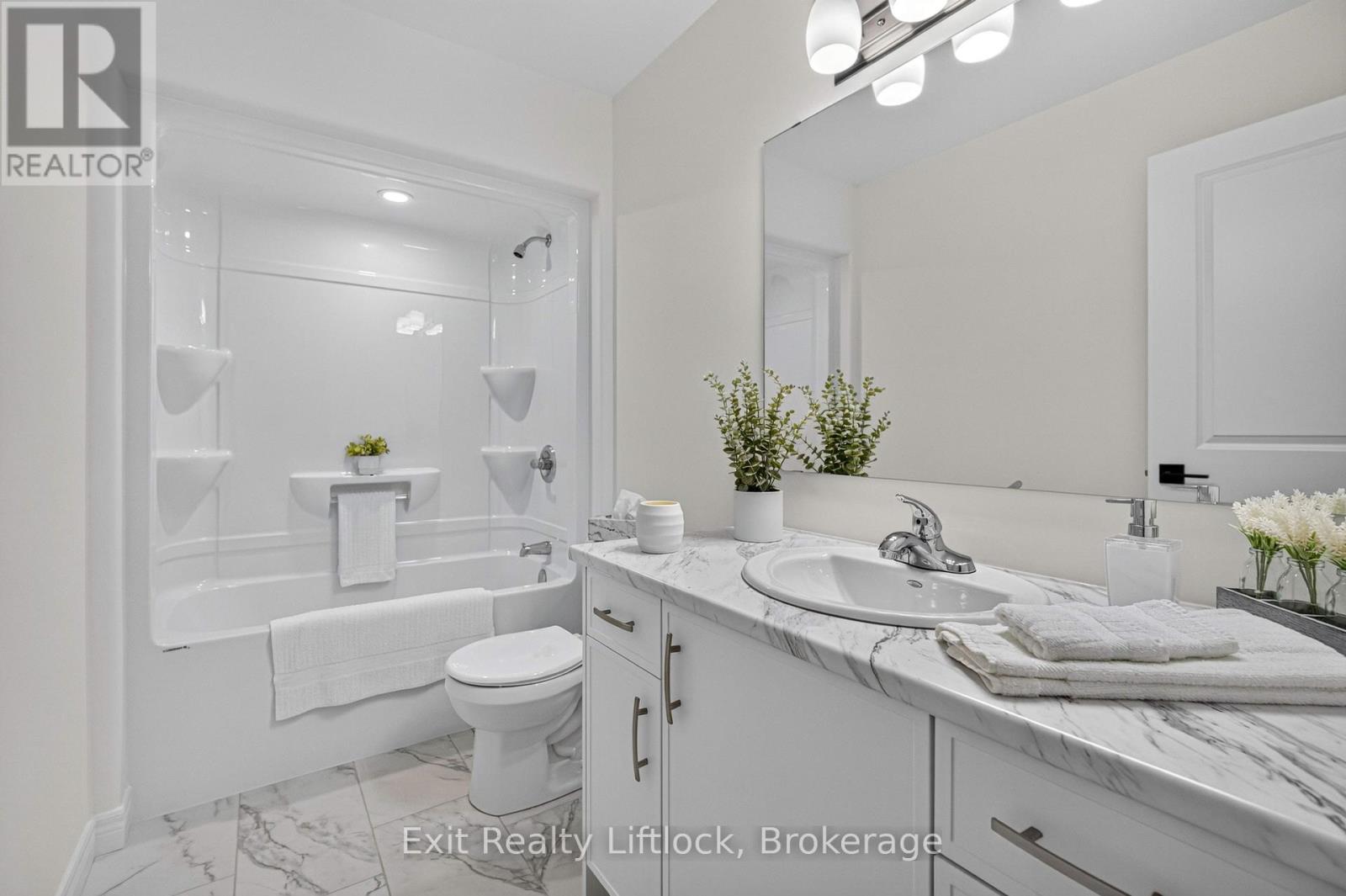 727 Latimer Way Property Photo 16