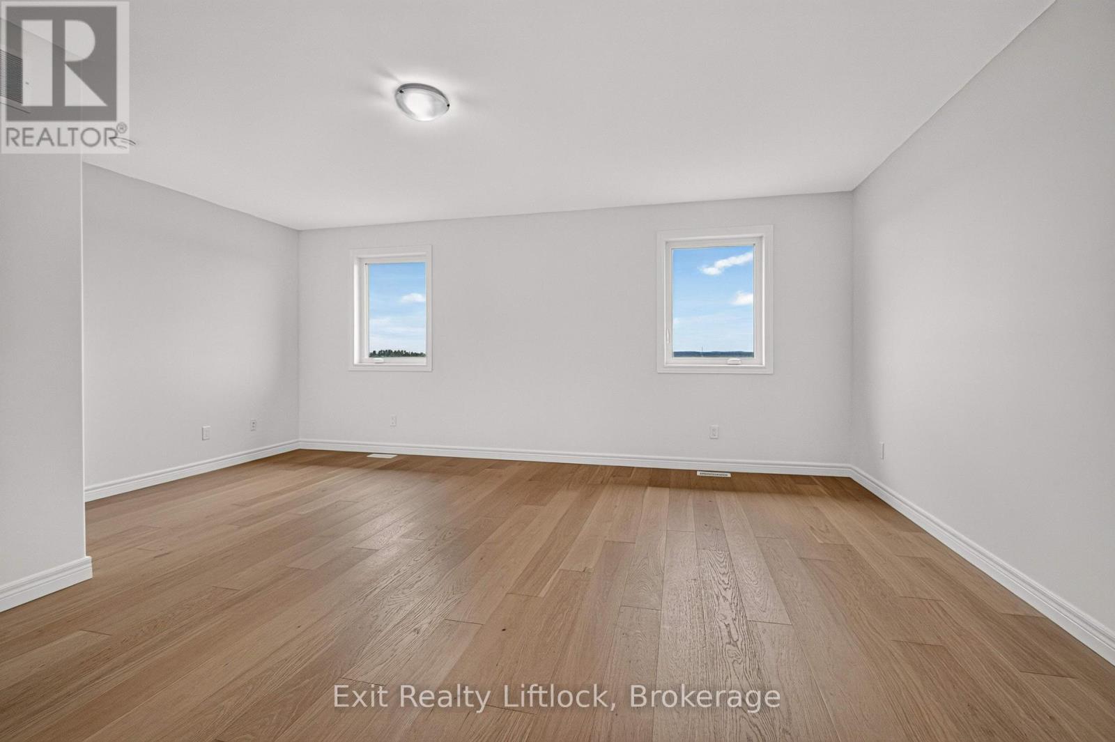 727 Latimer Way Property Photo 18