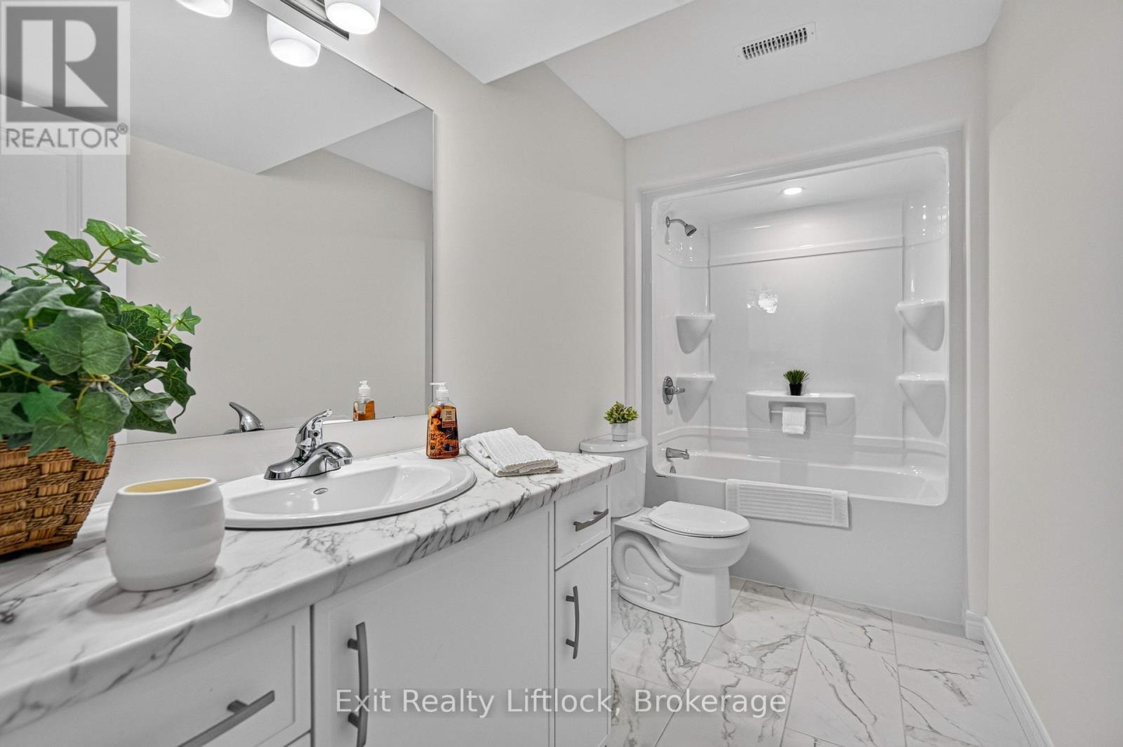 727 Latimer Way Property Photo 29