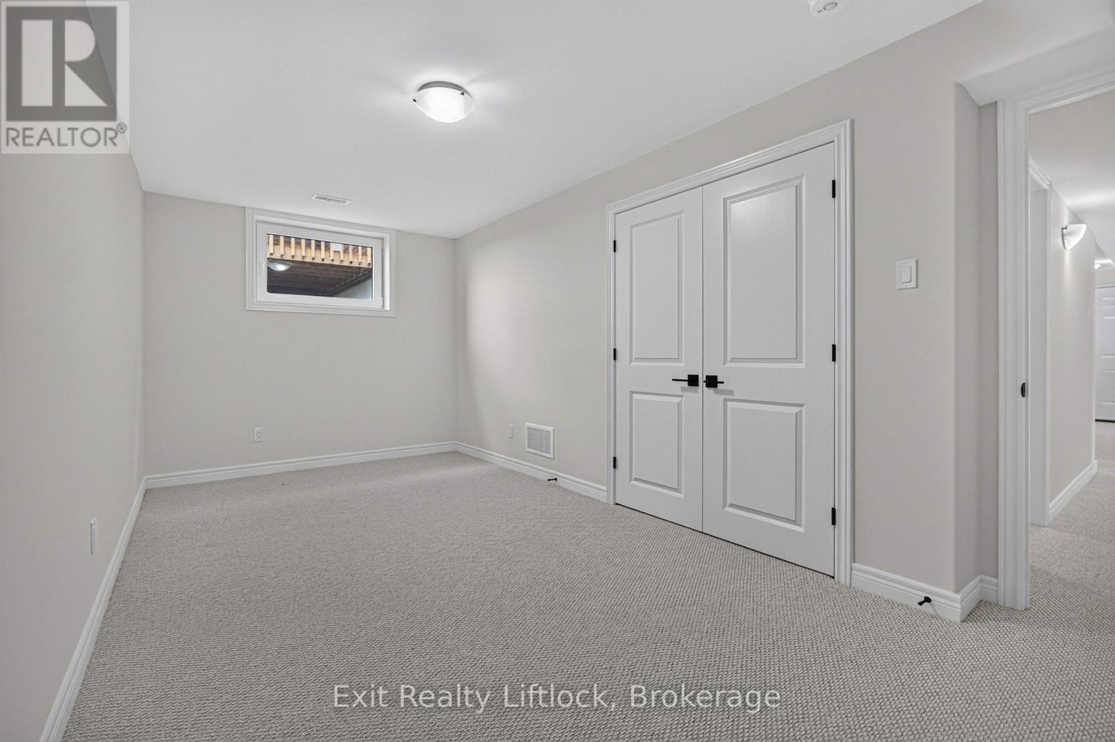 727 Latimer Way Property Photo 35