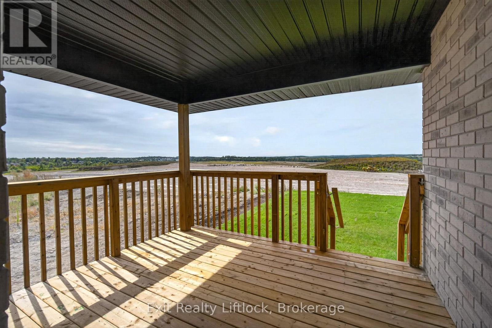 727 Latimer Way Property Photo 37