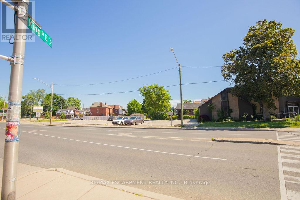 1309 King Street E Property Photo 29