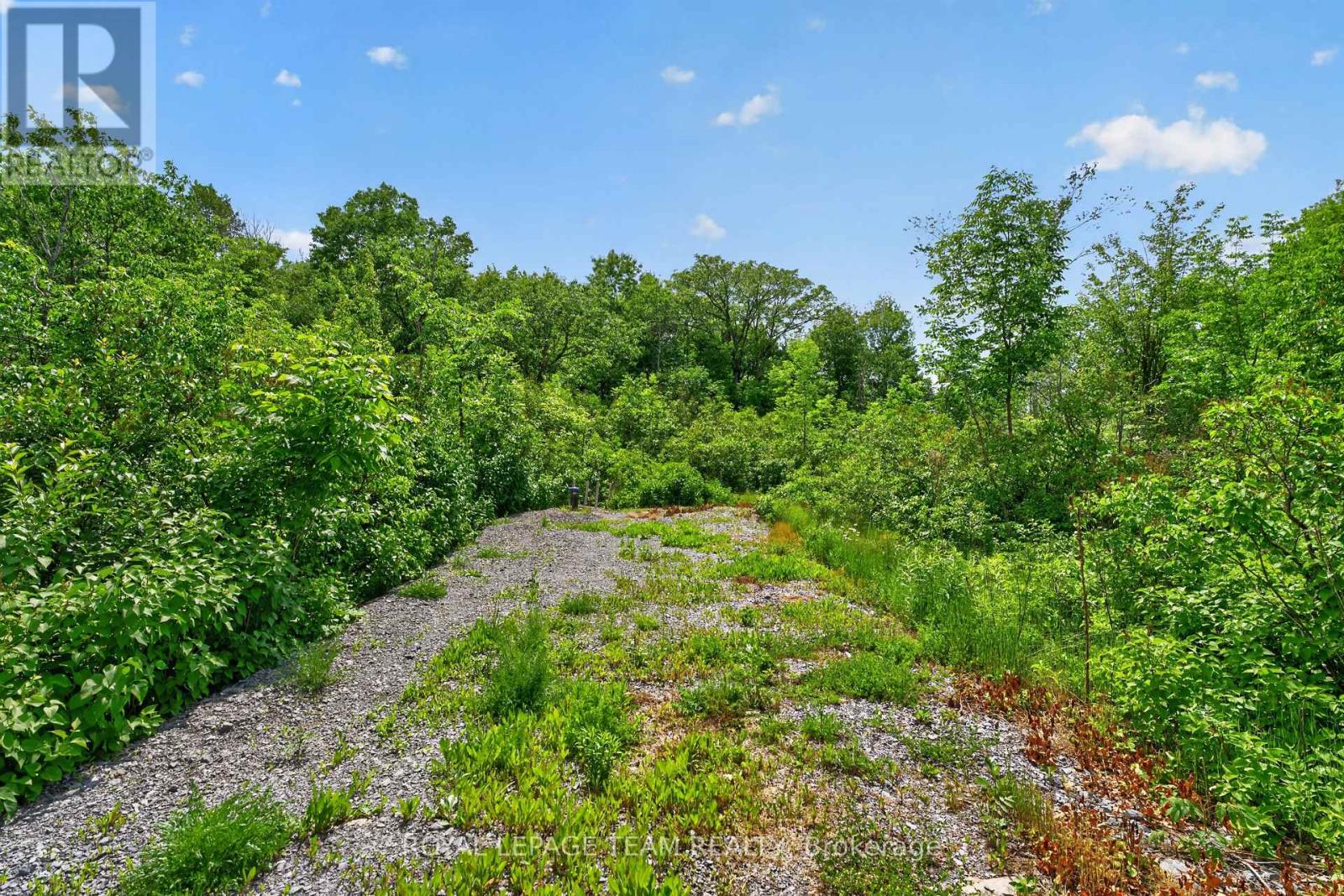 1391 Huntmar Drive Property Photo 12