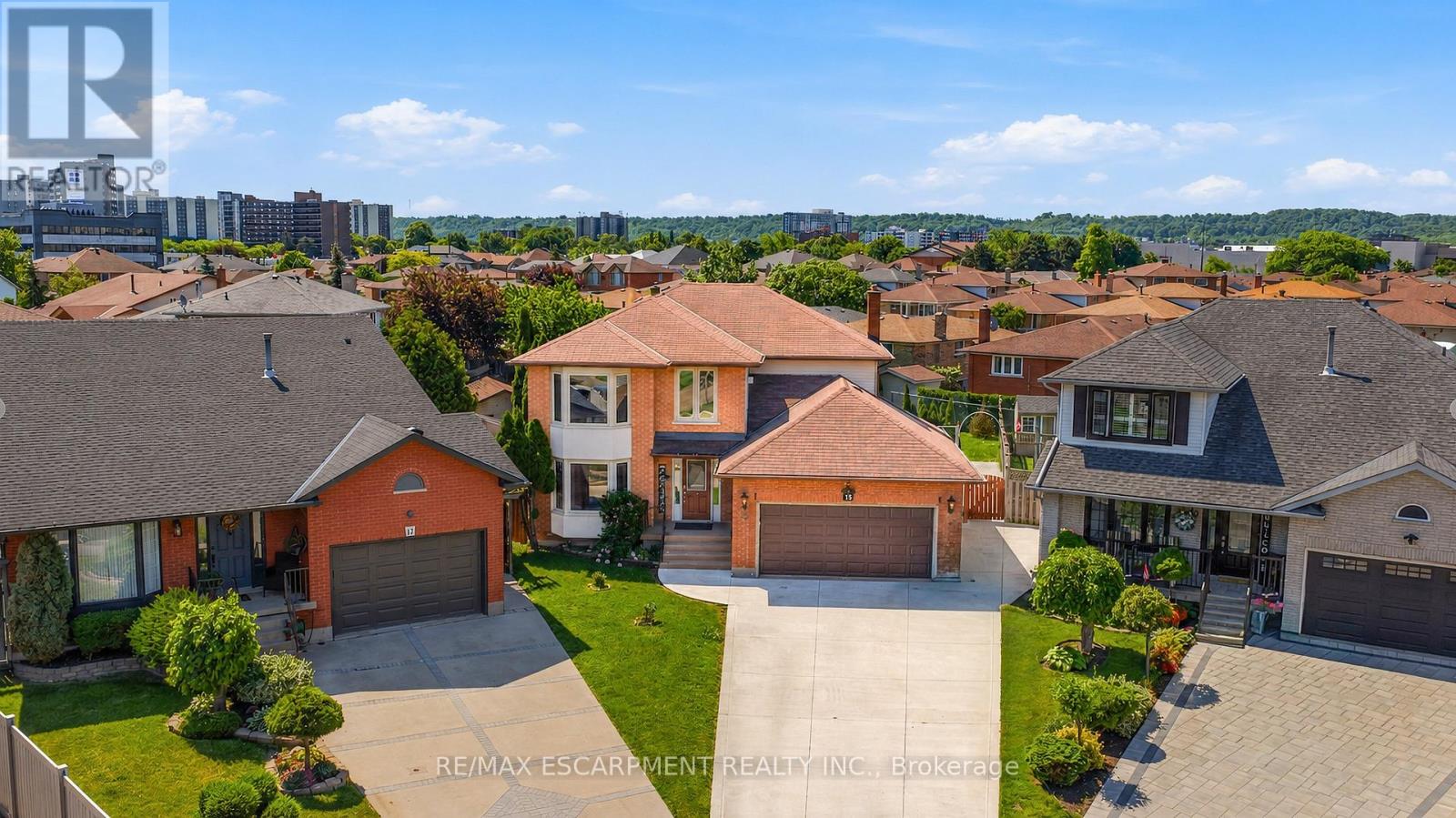 15 TALIA COURT Property Photo 1