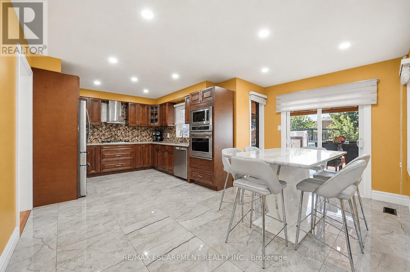 15 Talia Court Property Photo 8