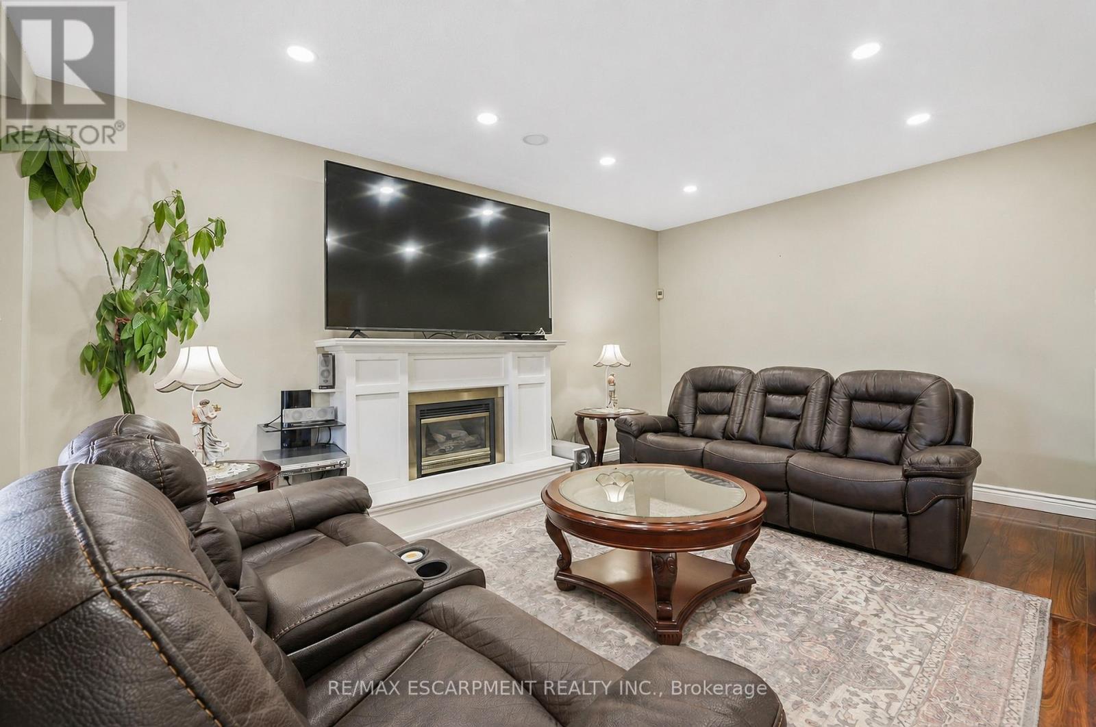15 Talia Court Property Photo 9