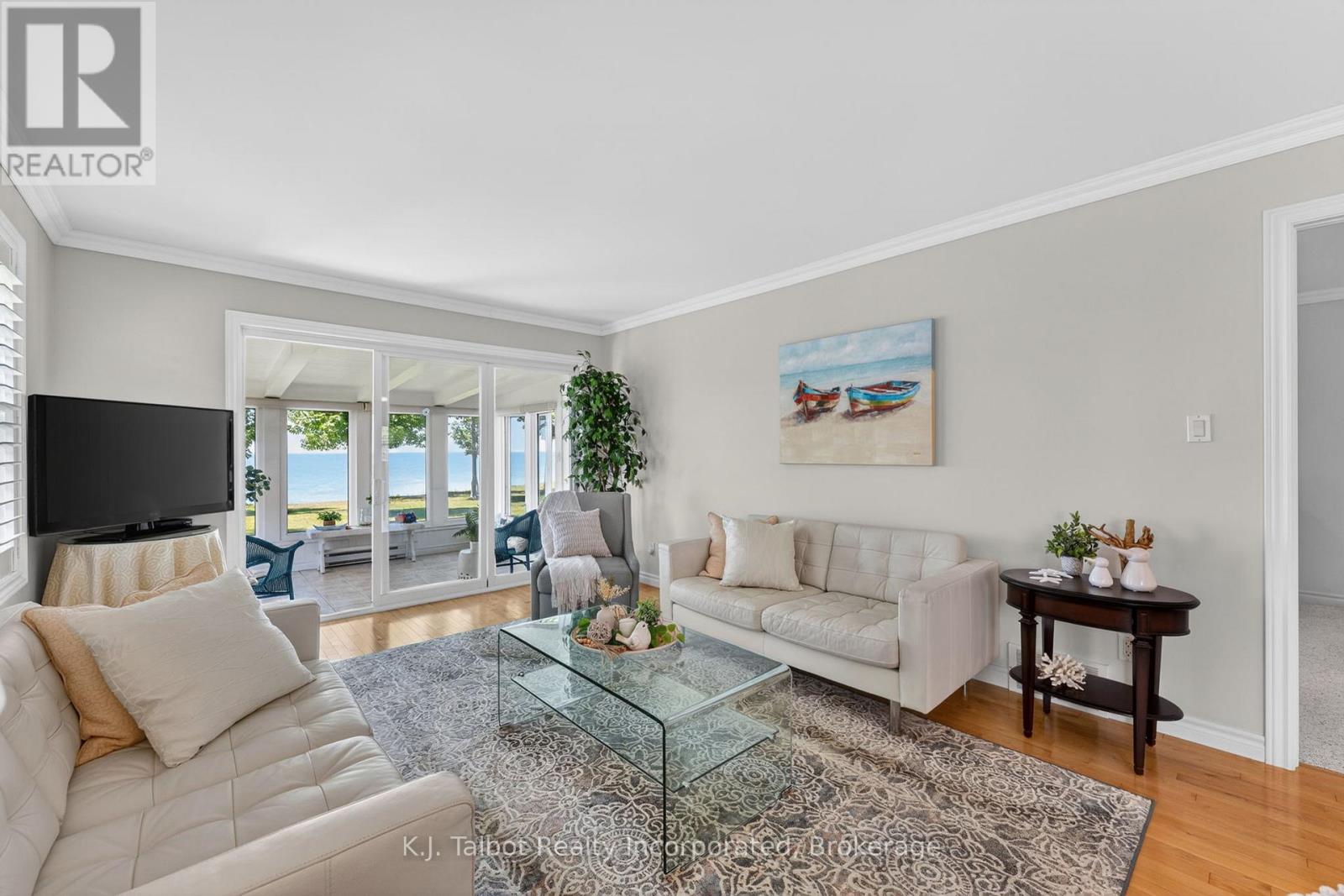297 Bethune Crescent Property Photo 16