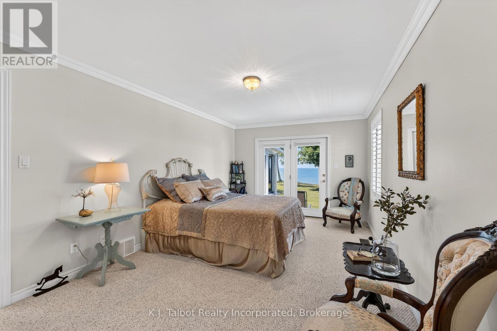 297 Bethune Crescent Property Photo 22