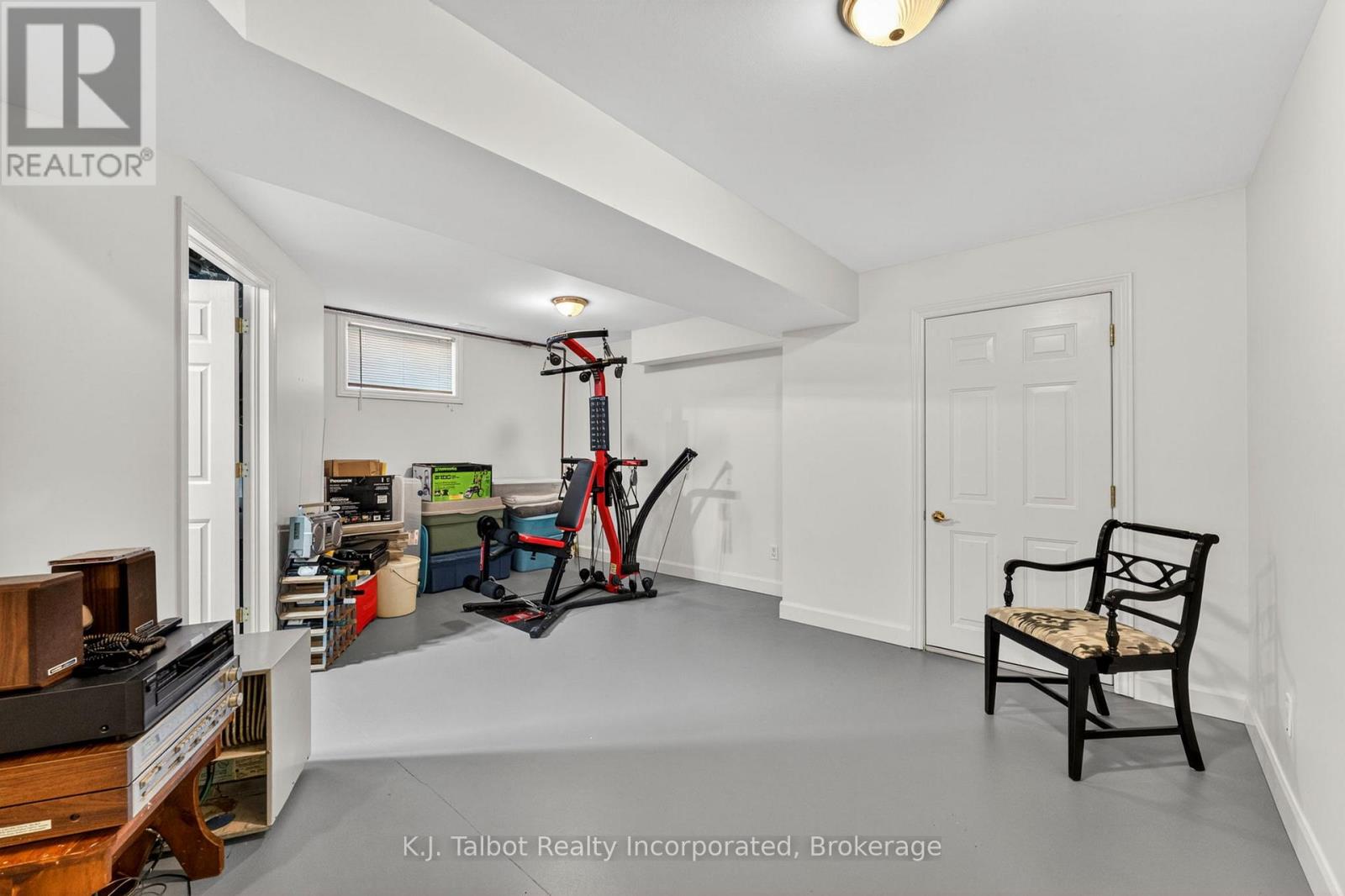 297 Bethune Crescent Property Photo 31