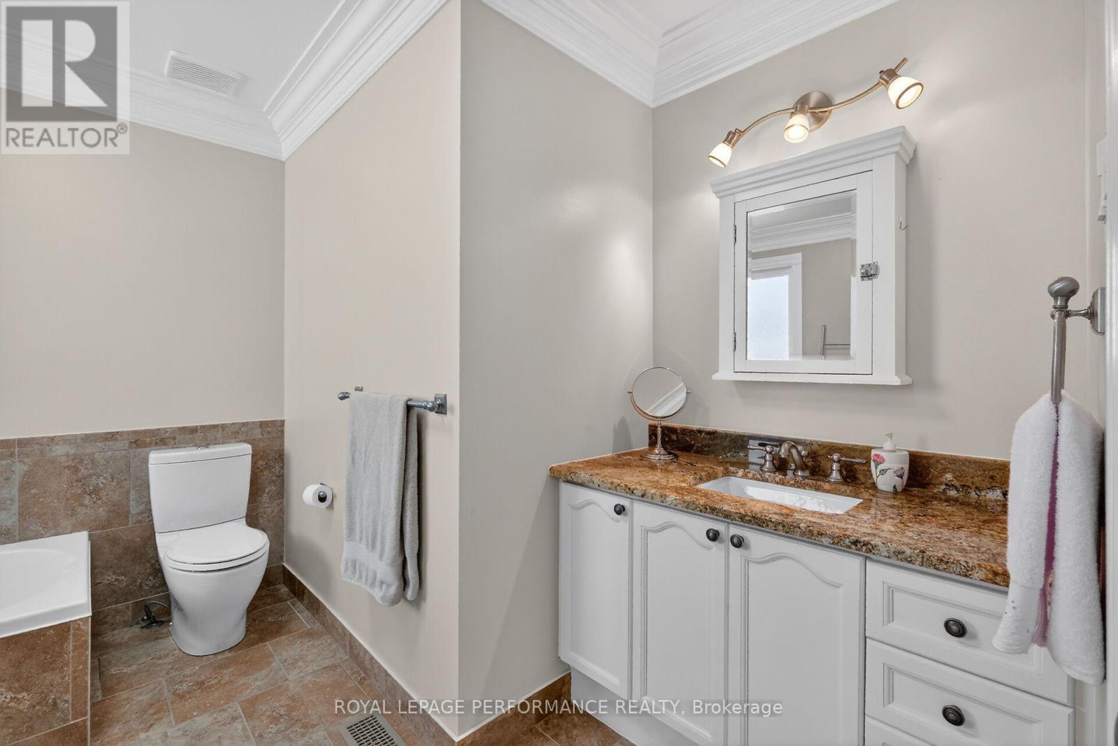 569 Princess Louise Drive Property Photo 22