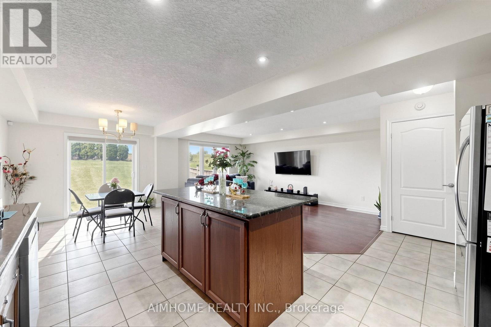 205 Huck Crescent Property Photo 10