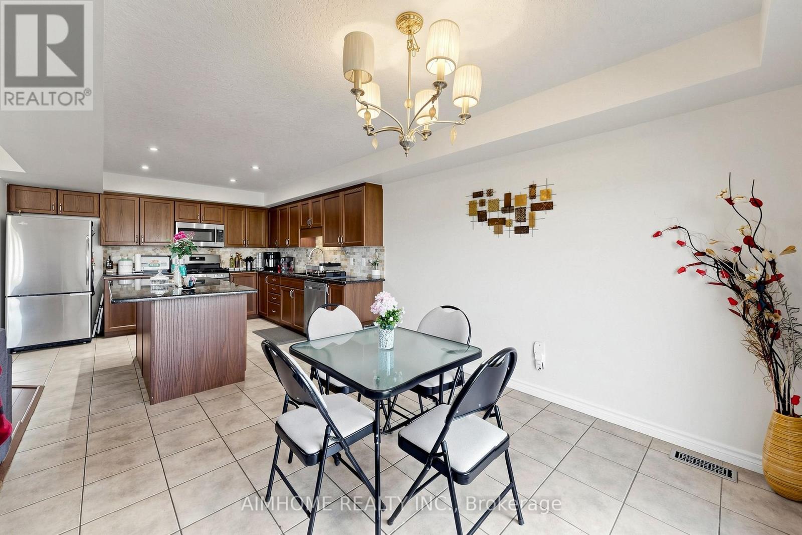 205 Huck Crescent Property Photo 17