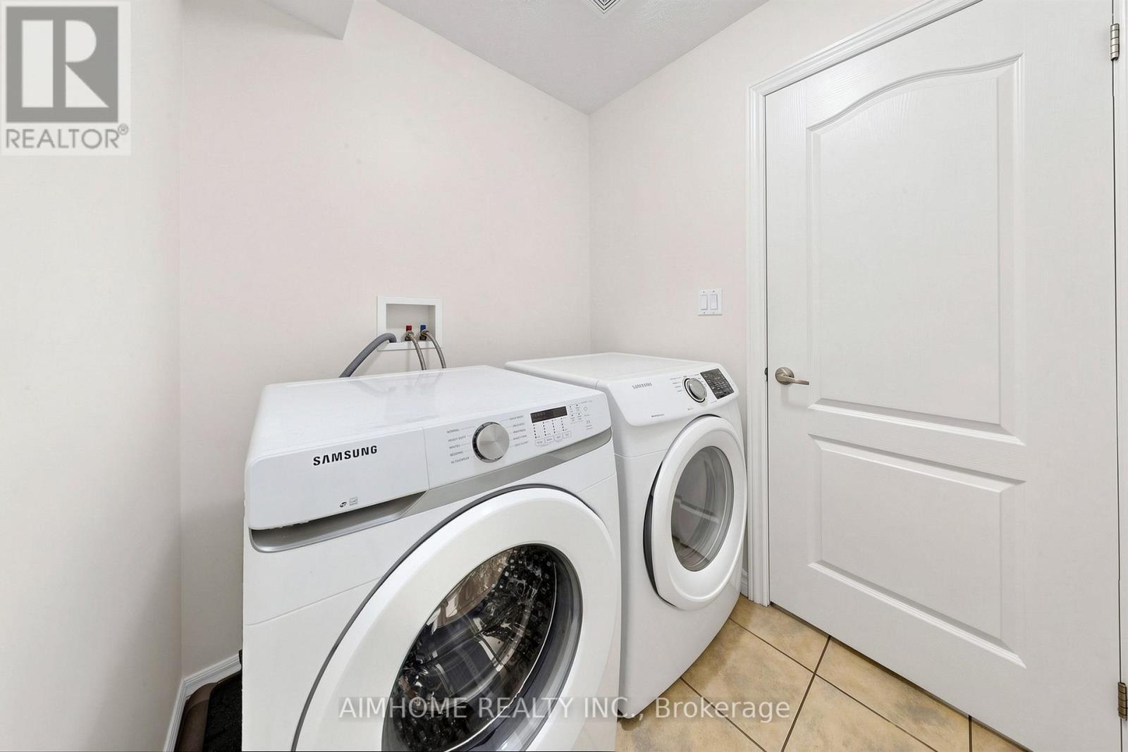 205 Huck Crescent Property Photo 19