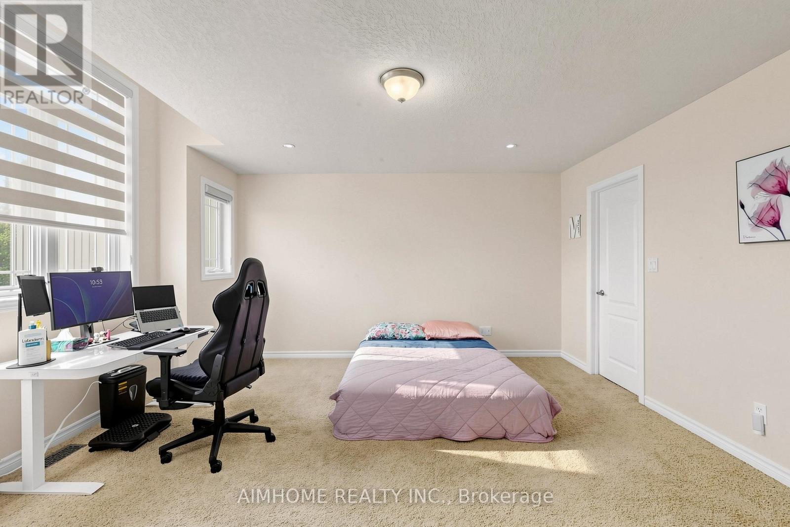 205 Huck Crescent Property Photo 24