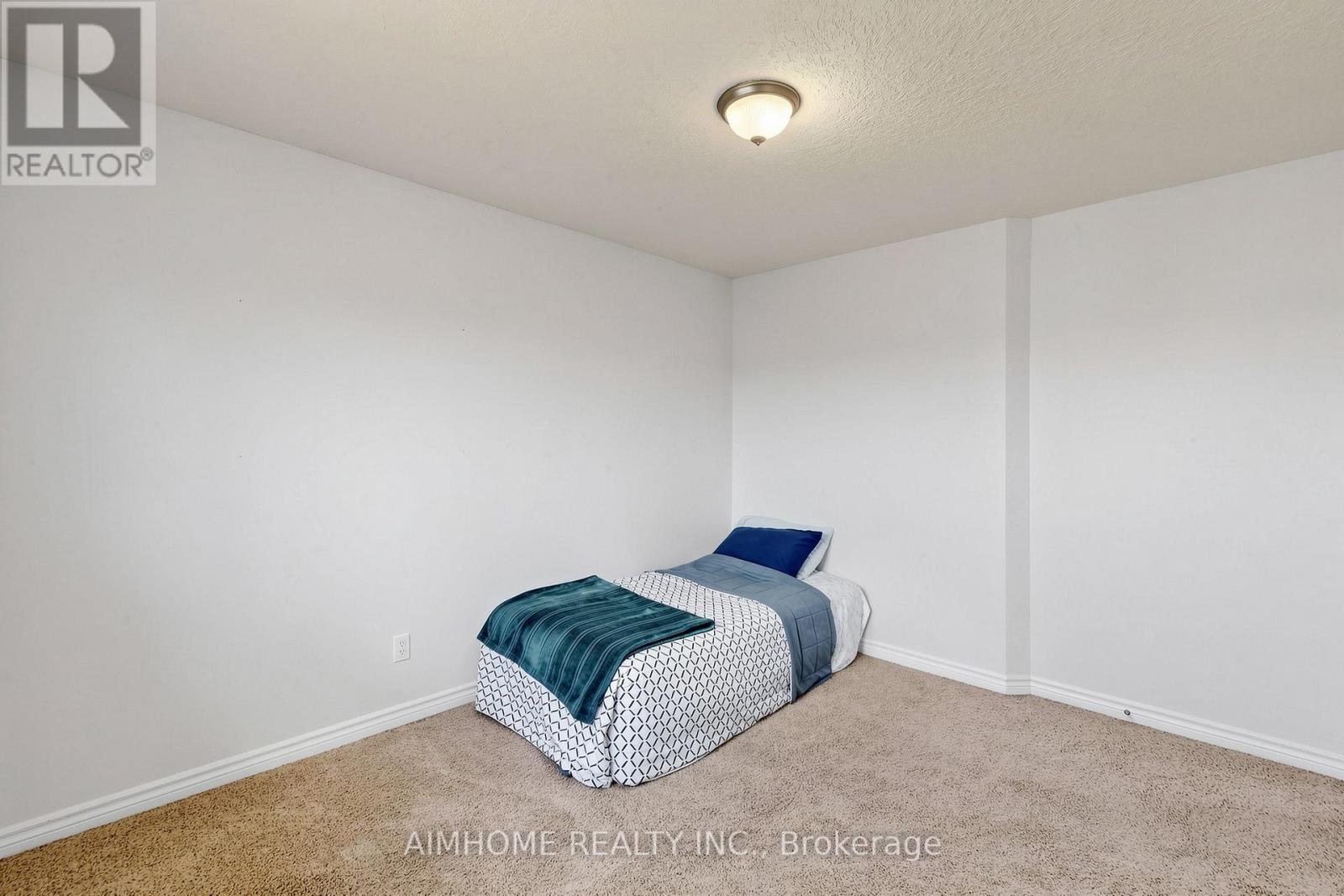 205 Huck Crescent Property Photo 29