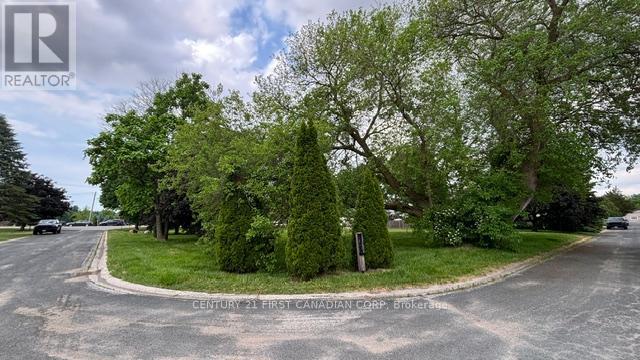 3877 Lasalle Line Property Photo 8