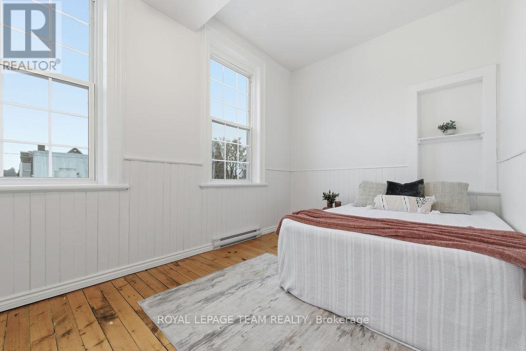 4 Elgin Street W Property Photo 33