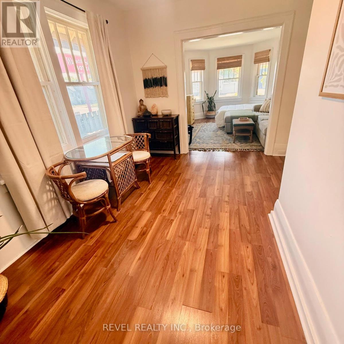 368 Wharncliffe Road S Property Photo 6