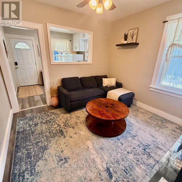368 Wharncliffe Road S Property Photo 11