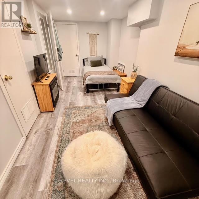 368 Wharncliffe Road S Property Photo 18