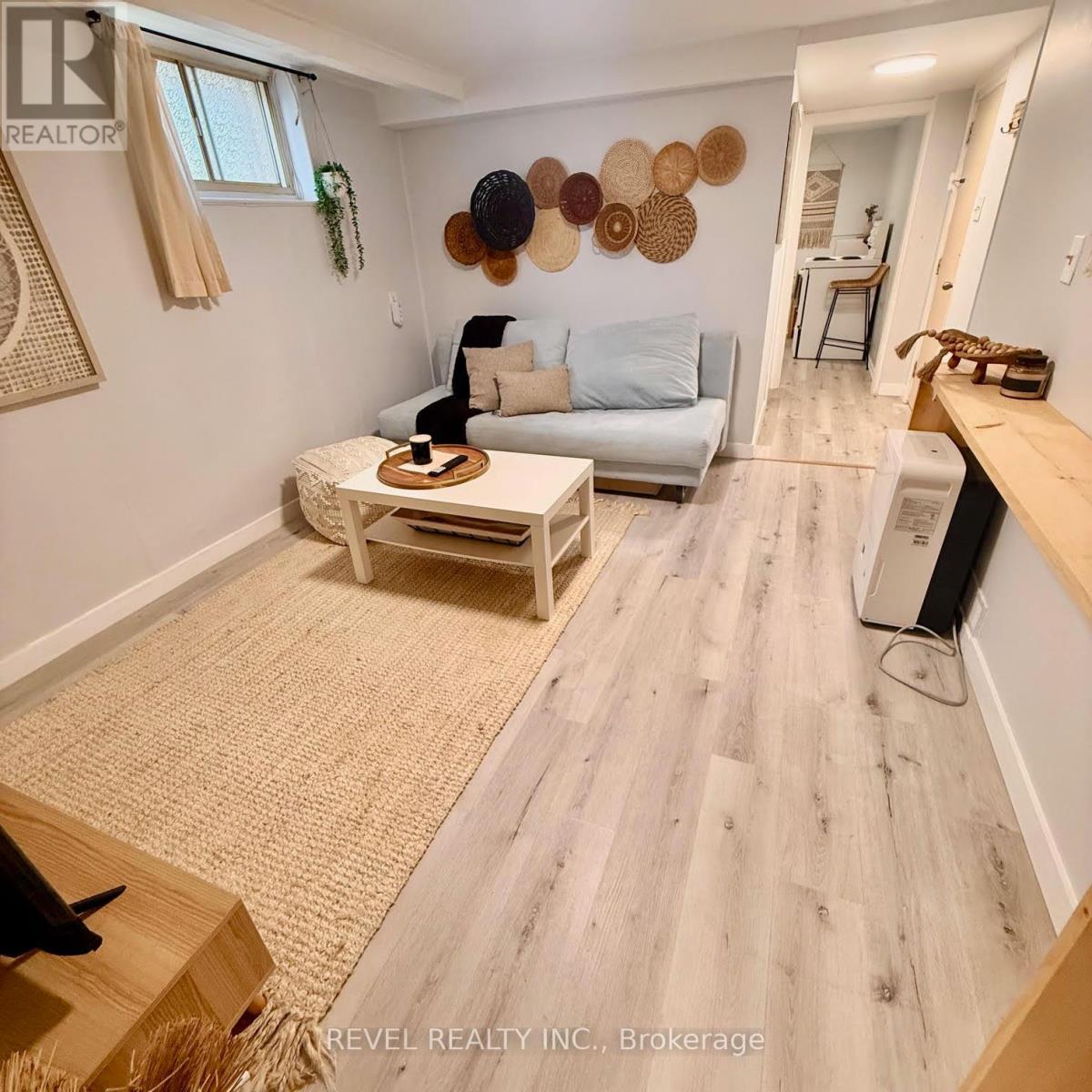 368 Wharncliffe Road S Property Photo 21