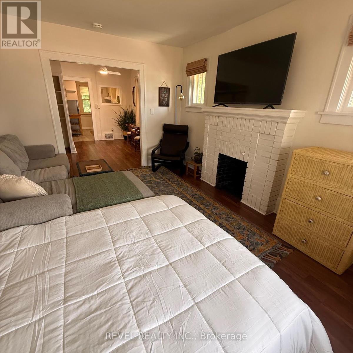 368 Wharncliffe Road S Property Photo 27